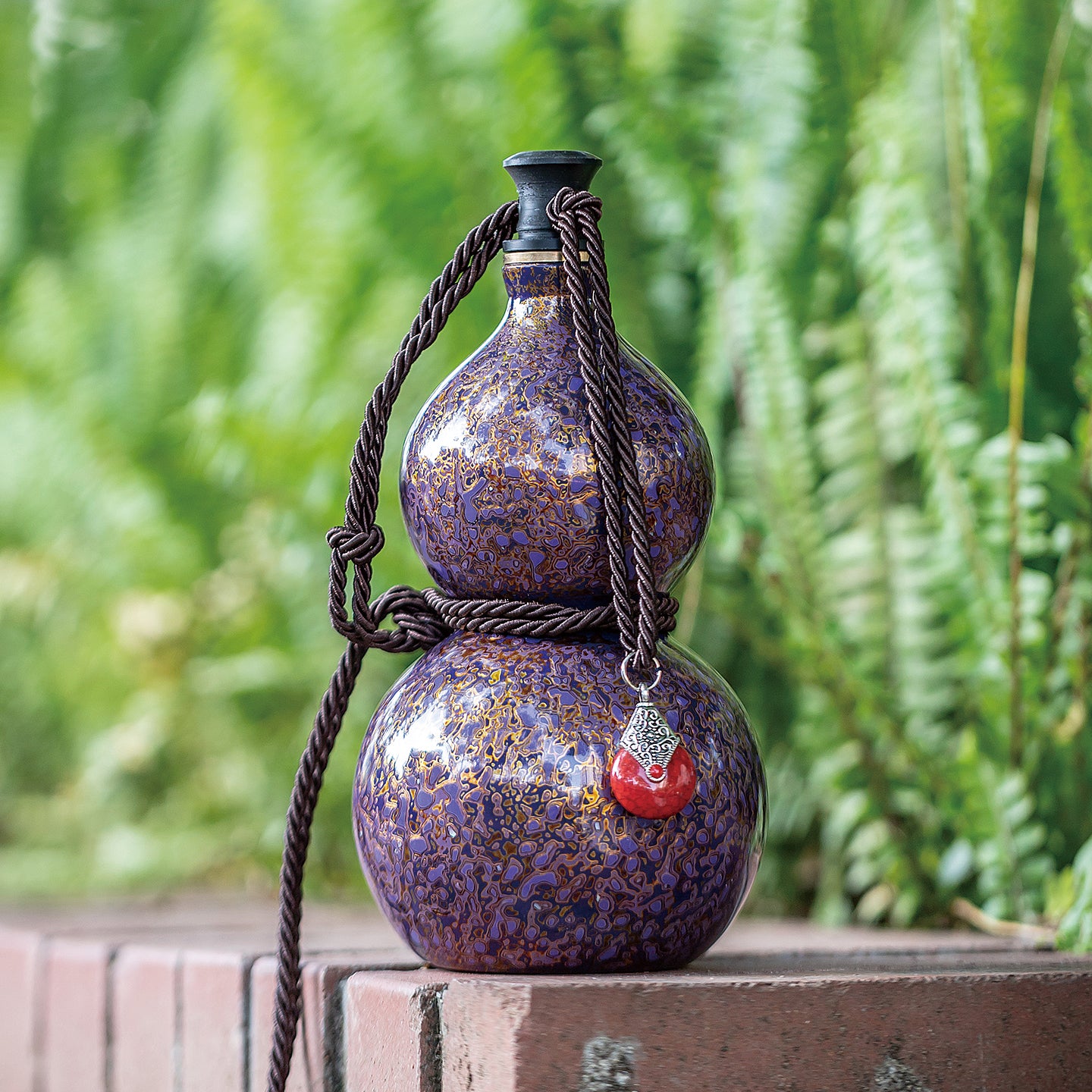 Handmade Fuzhou Lacquer Gourd Wine Flask – 750ml Water Bottle Ornament, Intangible Cultural Heritage Artisan Gift